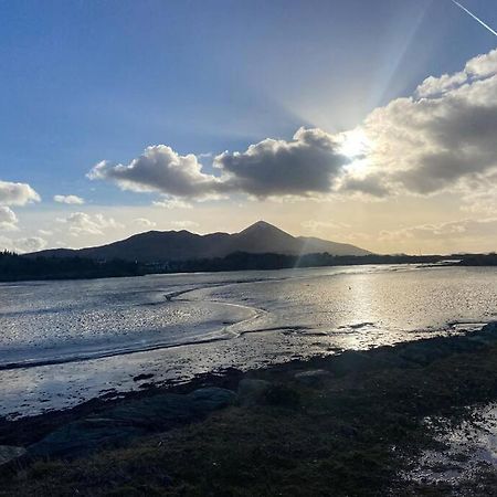 Modern Apartment At Croagh Patrick Westport Bagian luar foto
