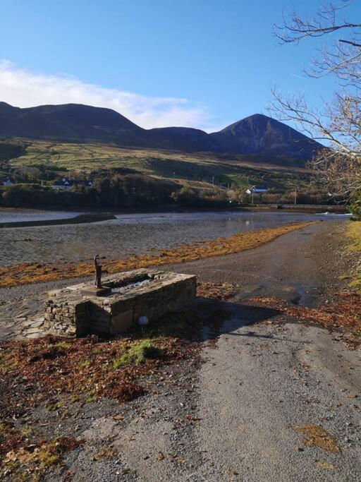 Modern Apartment At Croagh Patrick Westport Bagian luar foto